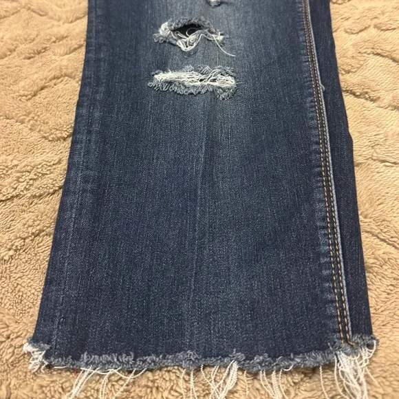 Seven7| Women's Girlfriend fit ripped jeans| Size 14 - Picture 6 of 8